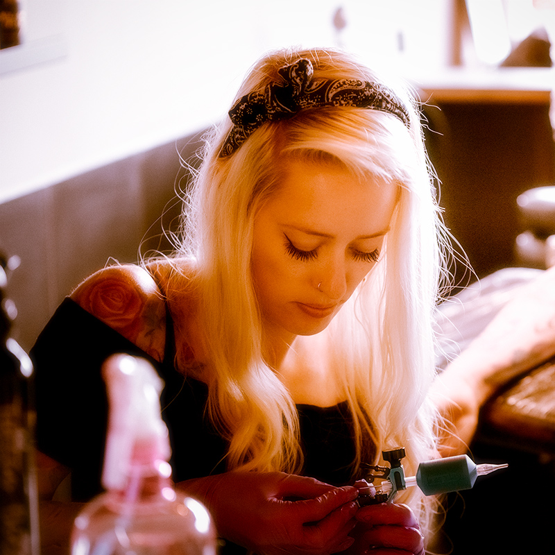 tattoo artist pernilla.